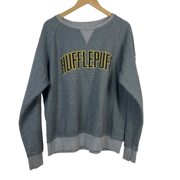 Harry Potter Other - Harry Potter Hufflepuff Crest Gray Embroidered Sweatshirt Soft Size Large
